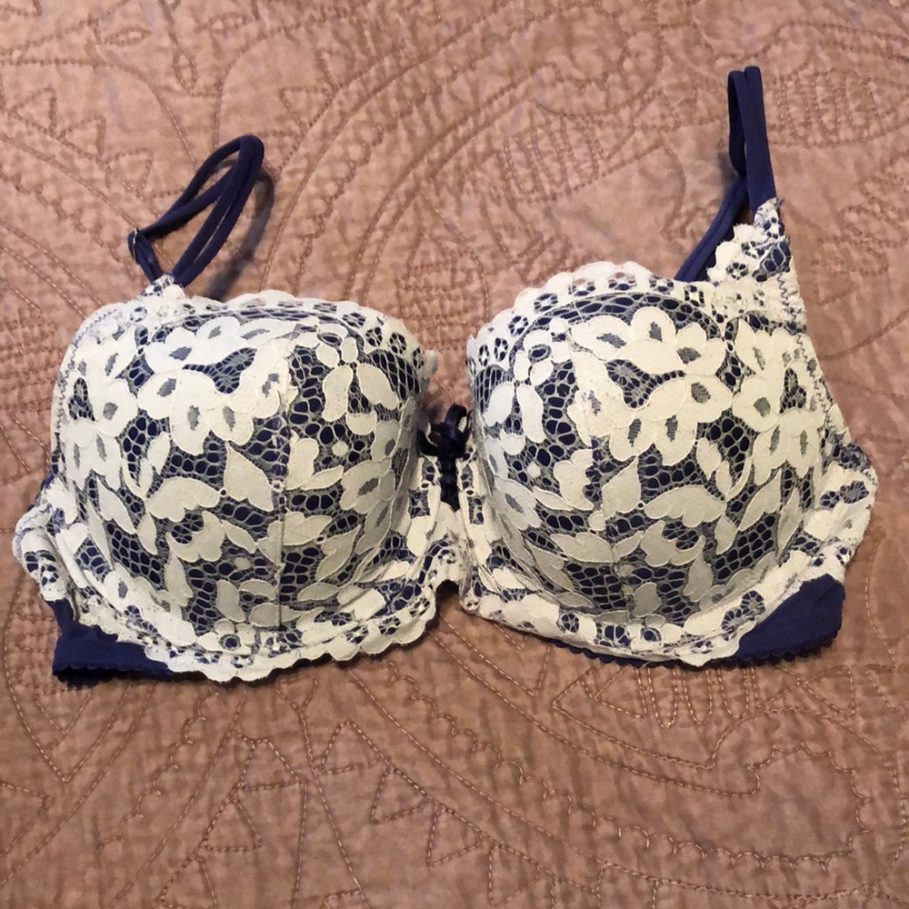 Very Sexy balconette bra